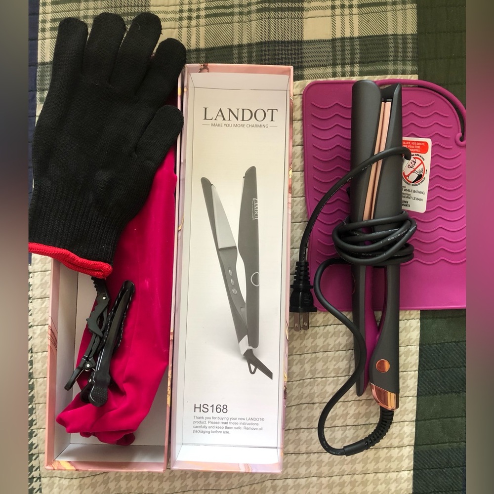 Landot Hair Straightener with Accessories used once